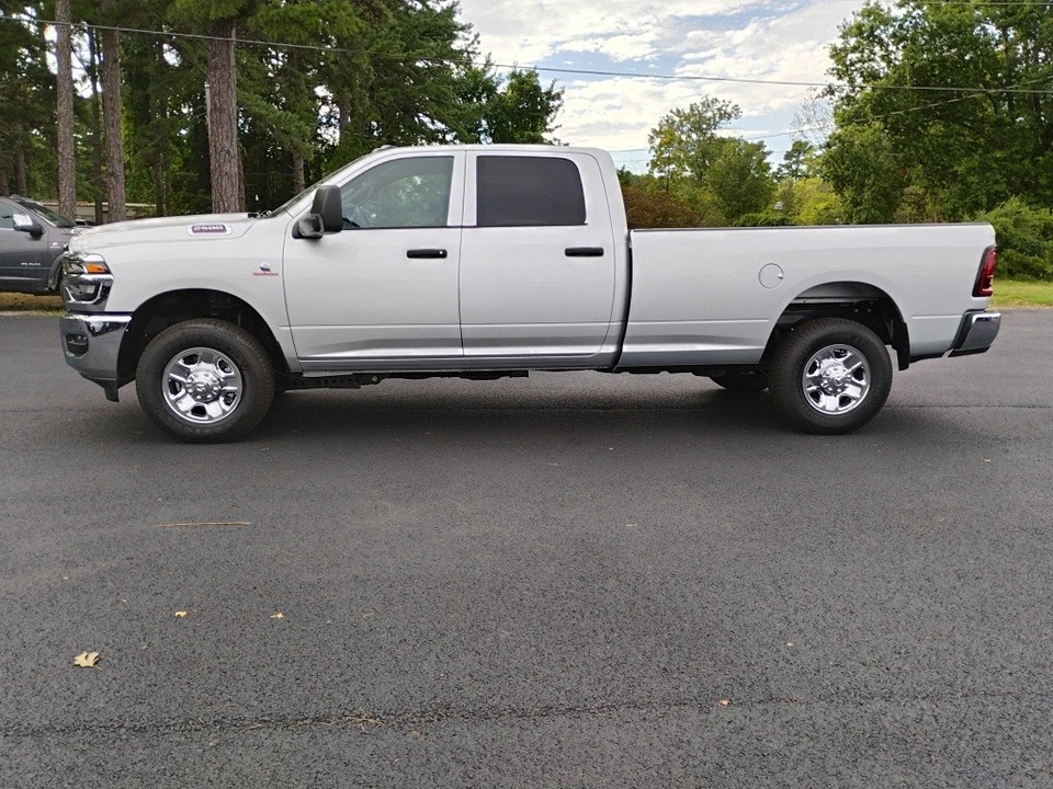 2026 Ram 2500 - Image 8 of 12