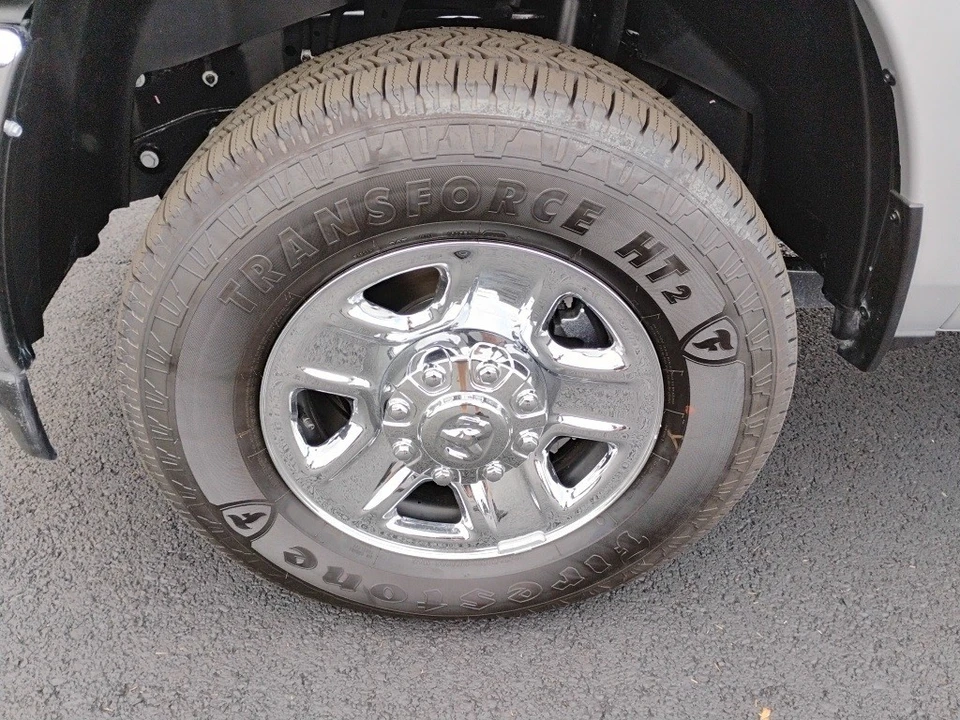 2026 Ram 2500 - Image 9 of 12