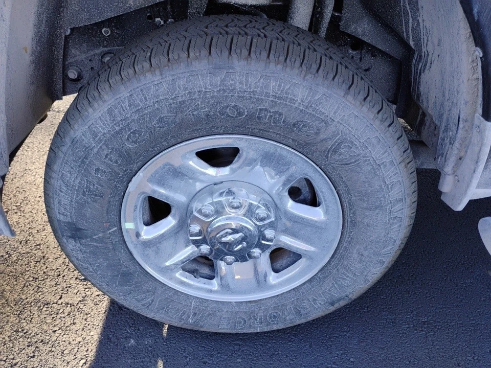 2026 Ram 2500 - Image 9 of 12
