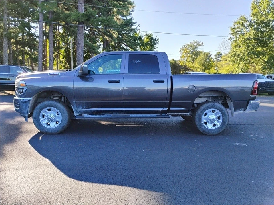 2026 Ram 2500 - Image 8 of 12
