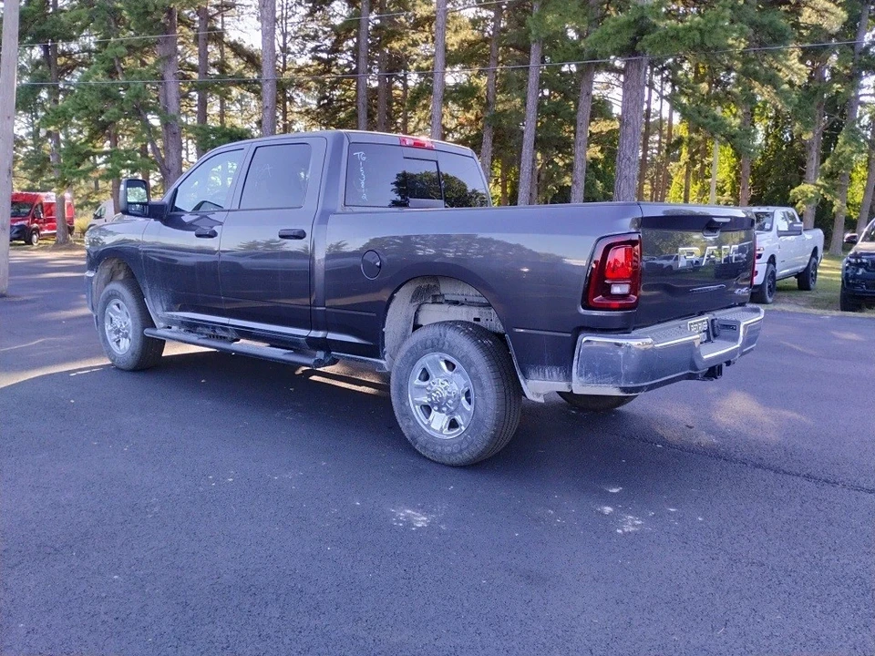 2026 Ram 2500 - Image 7 of 12