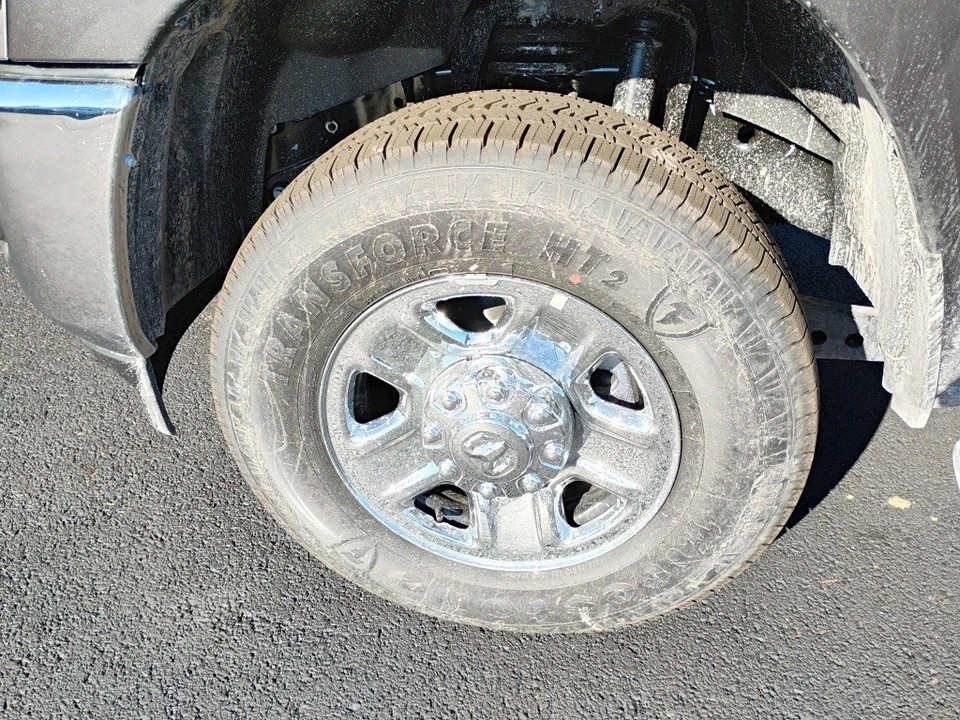 2026 Ram 2500 - Image 9 of 12