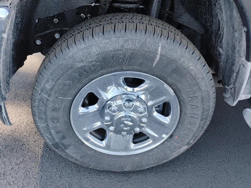 2026 Ram 2500 - Image 9 of 12