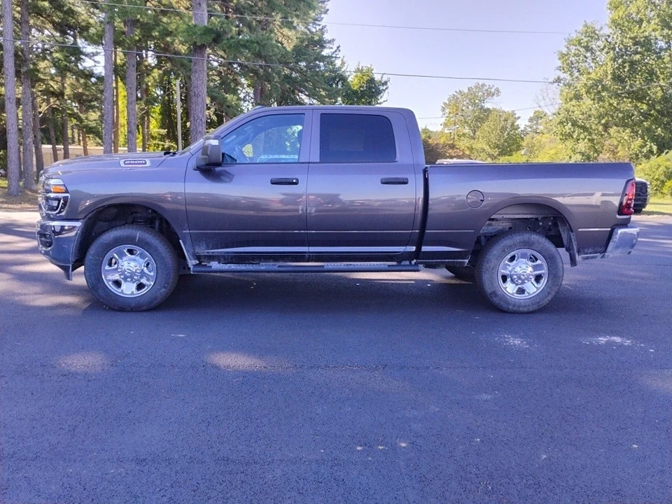 2026 Ram 2500 - Image 8 of 12
