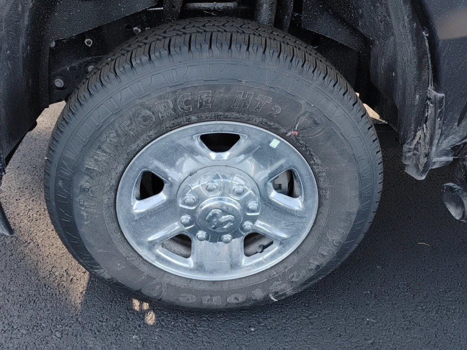 2026 Ram 2500 - Image 9 of 12