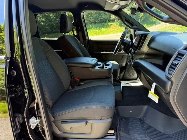 2026 Ram 2500 - Image 19 of 21