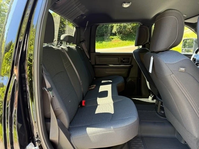 2026 Ram 2500 - Image 18 of 21