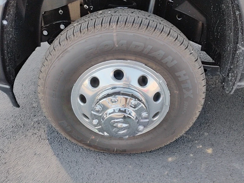 2026 Ram 3500 - Image 9 of 12
