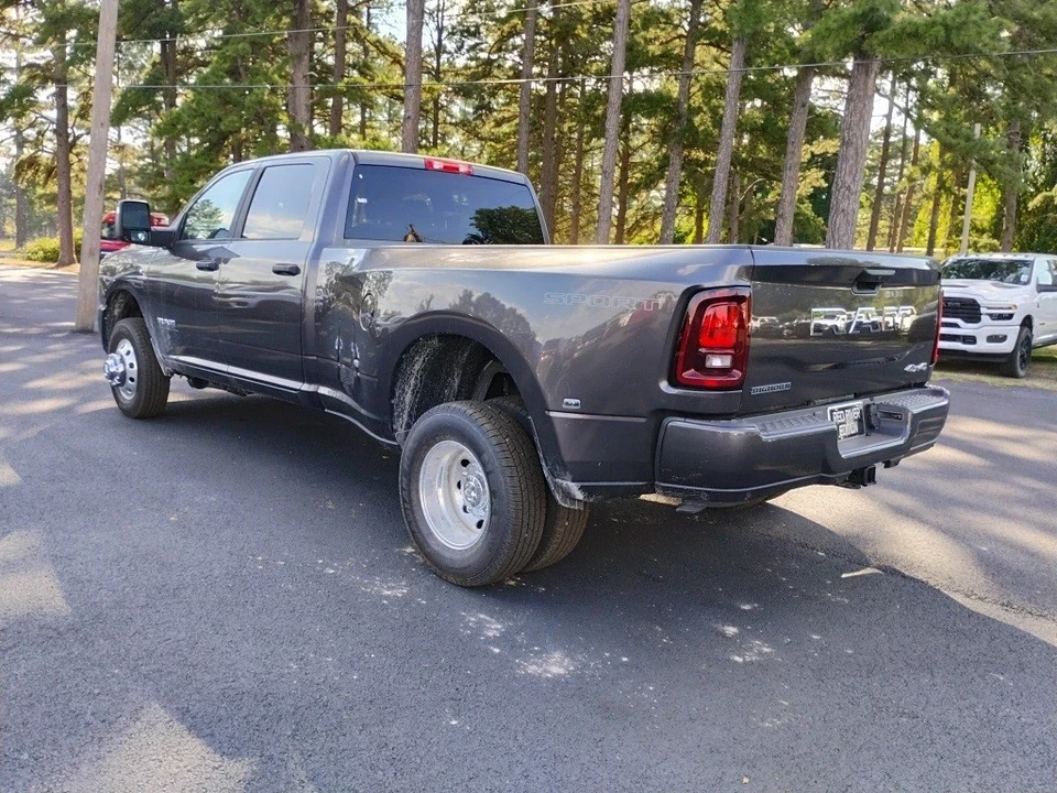 2026 Ram 3500 - Image 7 of 12