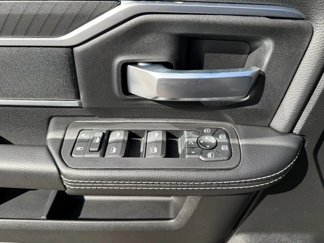 2026 Ram 3500 - Image 15 of 21