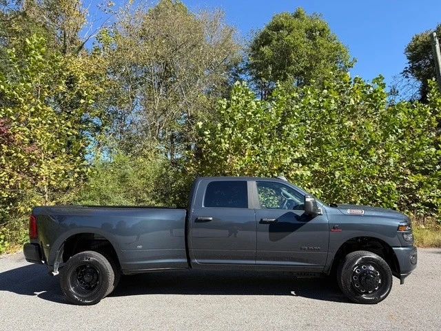 2026 Ram 3500 - Image 6 of 21