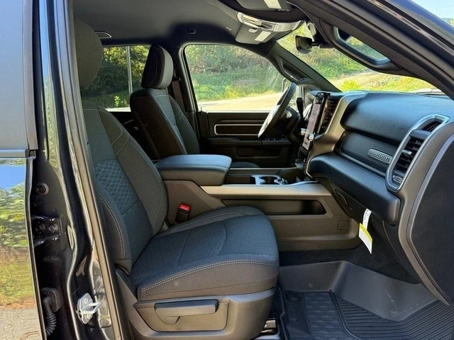 2026 Ram 3500 - Image 20 of 21