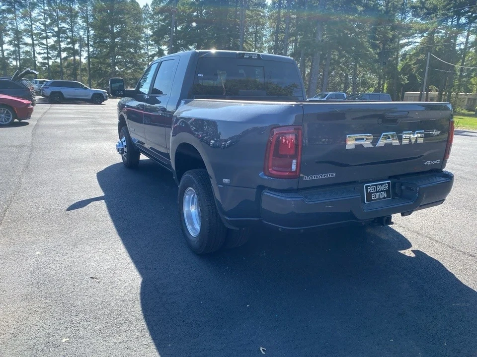 2026 Ram 3500 - Image 7 of 12