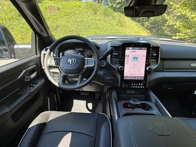 2026 Ram 3500 - Image 13 of 21