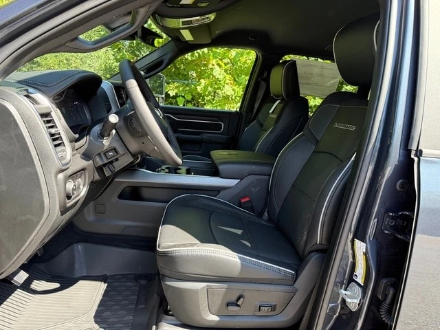 2026 Ram 3500 - Image 14 of 21
