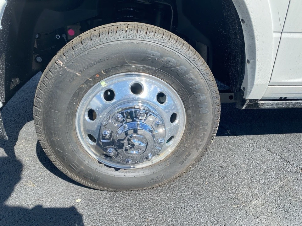 2026 Ram 3500 - Image 9 of 12