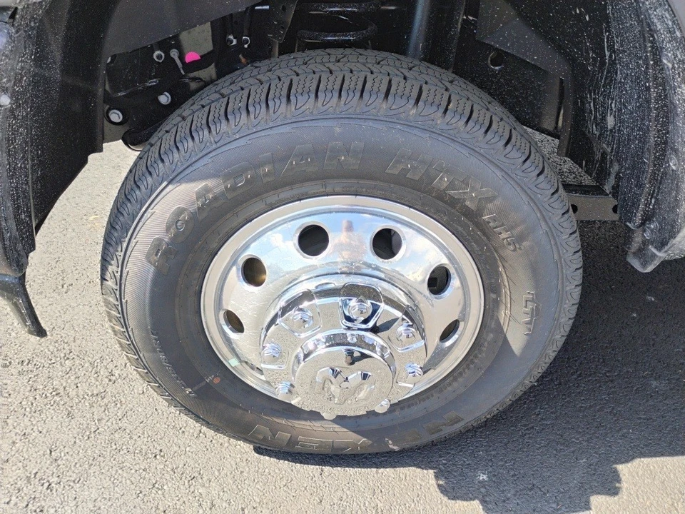 2026 Ram 3500 - Image 9 of 12