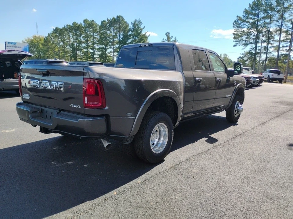 2026 Ram 3500 - Image 5 of 12