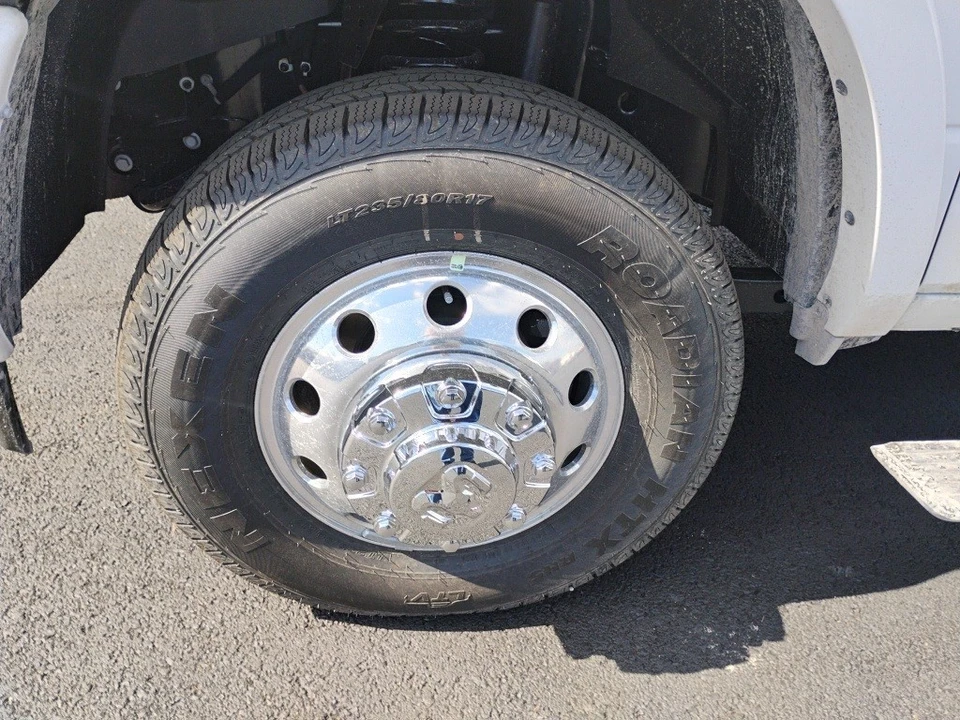 2026 Ram 3500 - Image 9 of 12