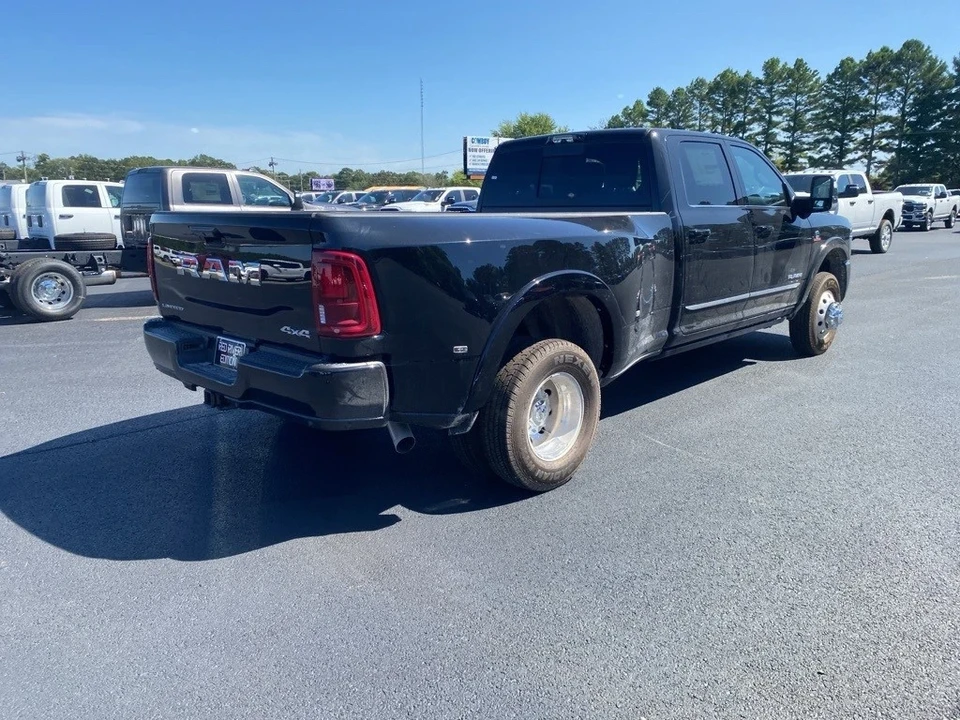 2026 Ram 3500 - Image 6 of 12
