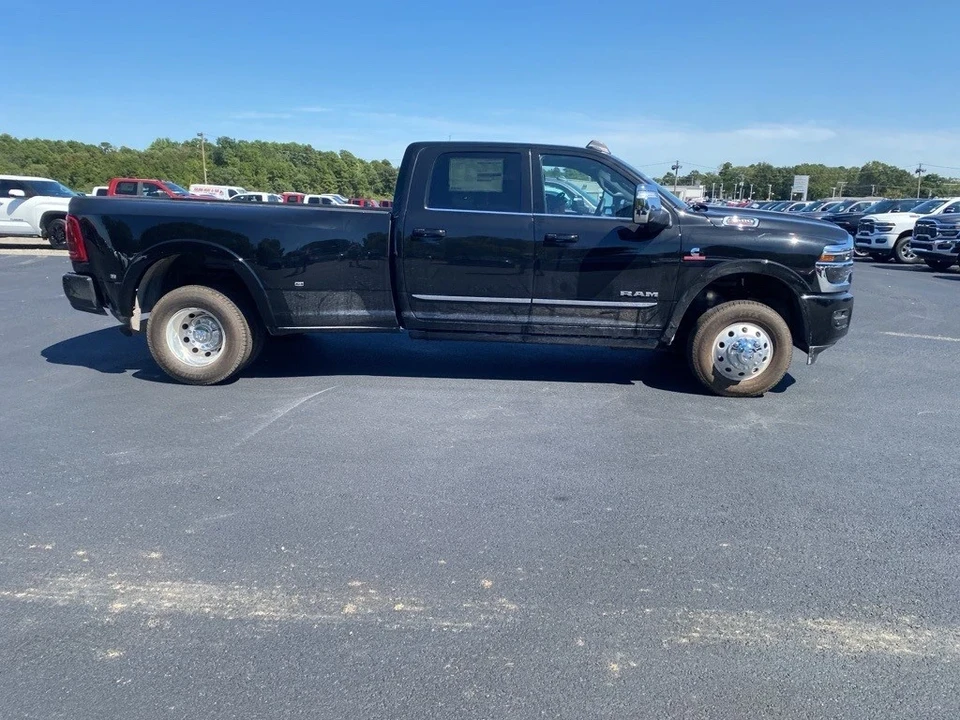 2026 Ram 3500 - Image 5 of 12
