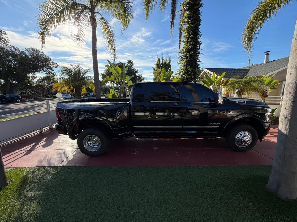 2026 Ram 3500 - Image 11 of 21