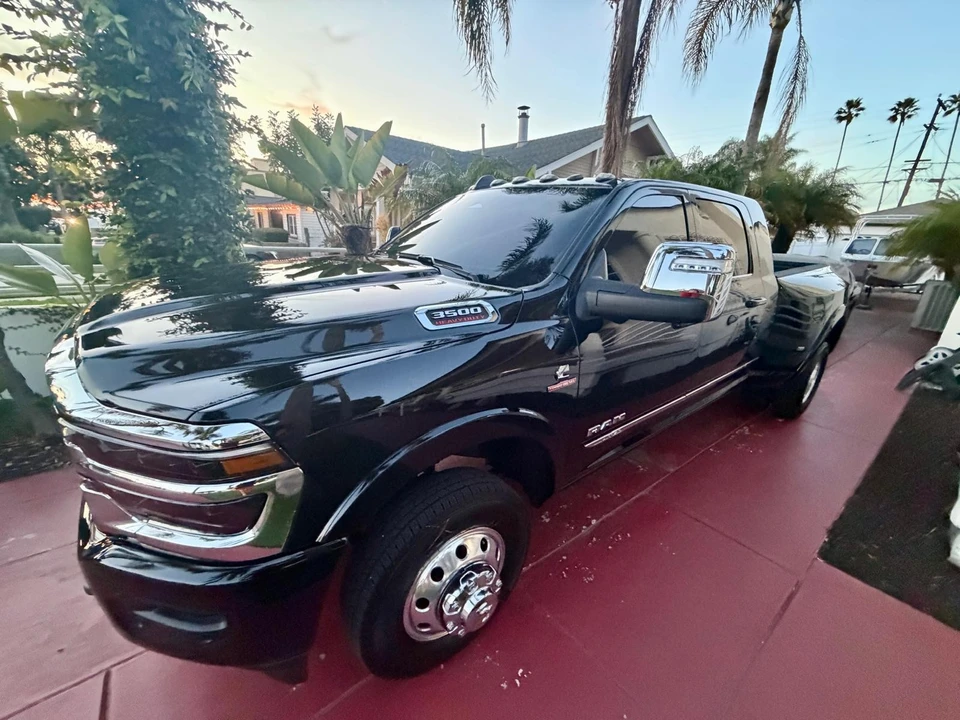 2026 Ram 3500 - Image 7 of 21
