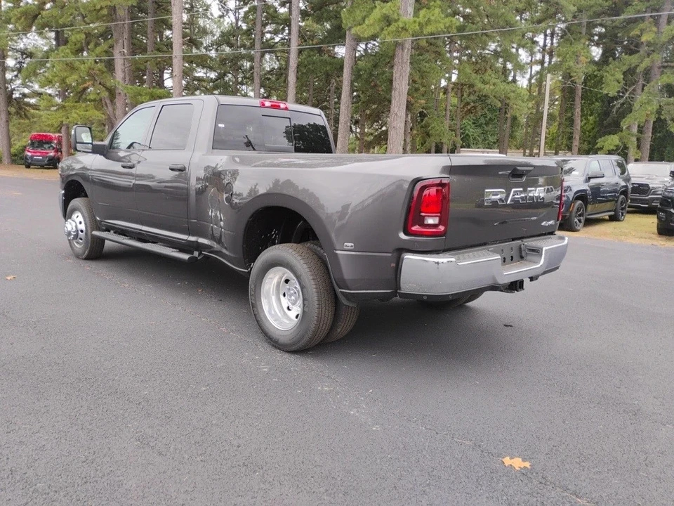 2026 Ram 3500 - Image 7 of 12