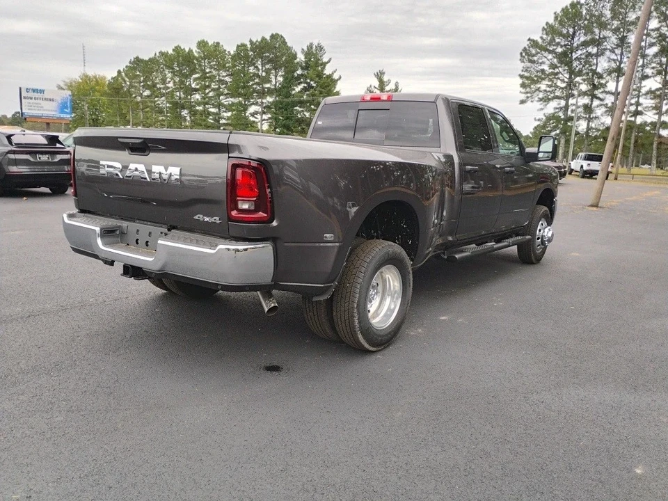 2026 Ram 3500 - Image 5 of 12