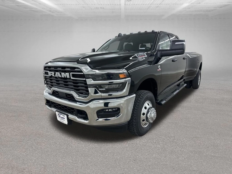 2026 Ram 3500 - Image 5 of 12