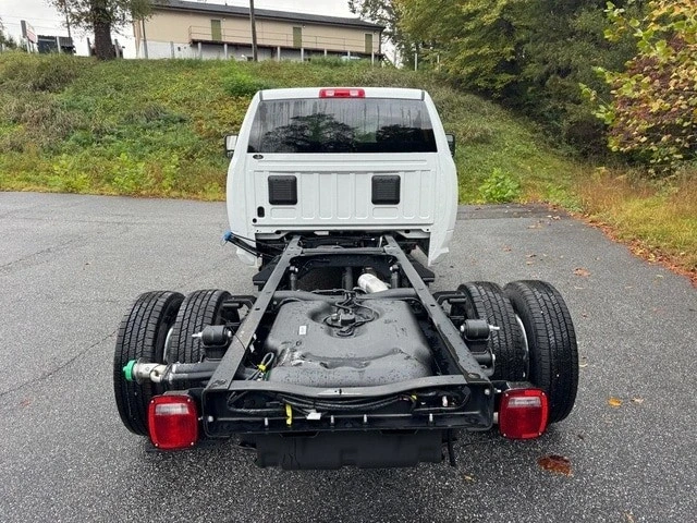 2026 Ram 3500 - Image 8 of 21