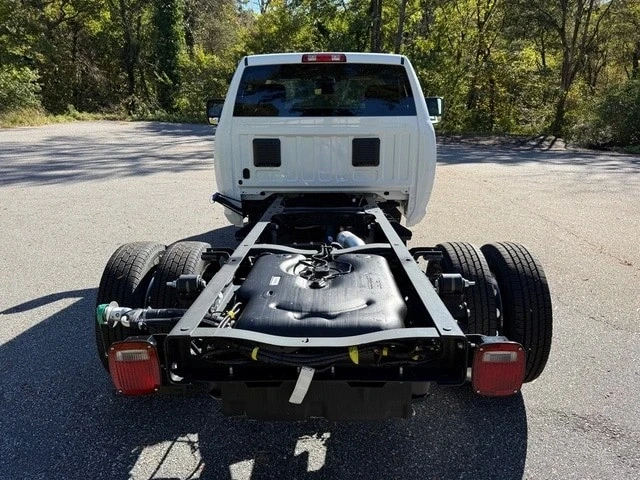 2026 Ram 3500 - Image 8 of 21