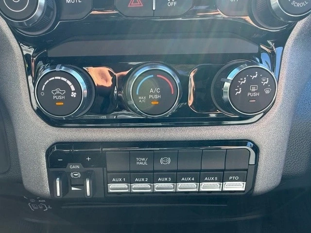 2026 Ram 3500 - Image 19 of 21