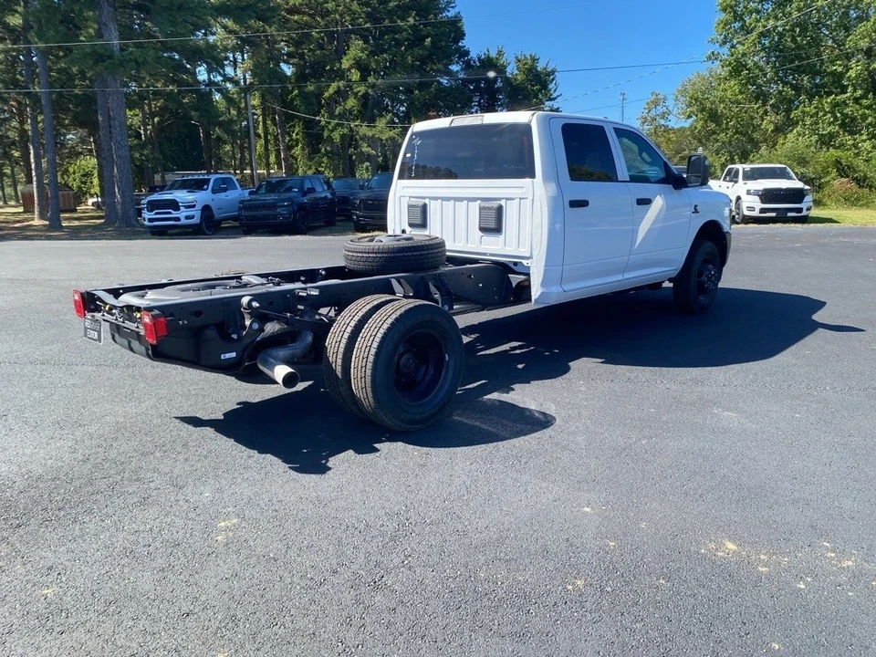 2026 Ram 3500 - Image 5 of 12