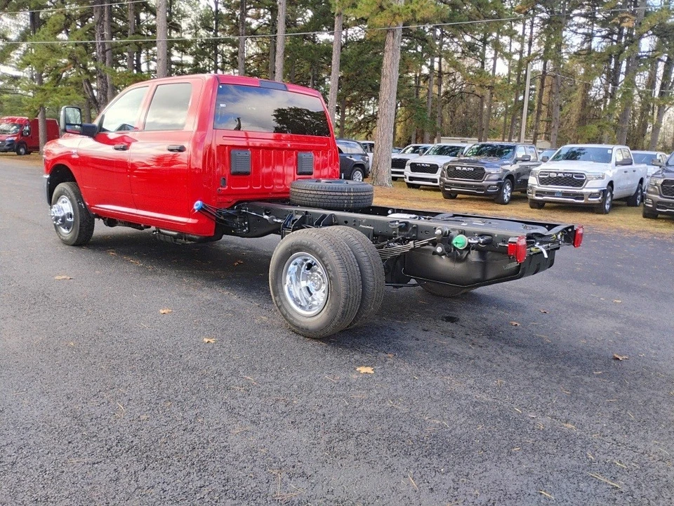2026 Ram 3500 - Image 7 of 12