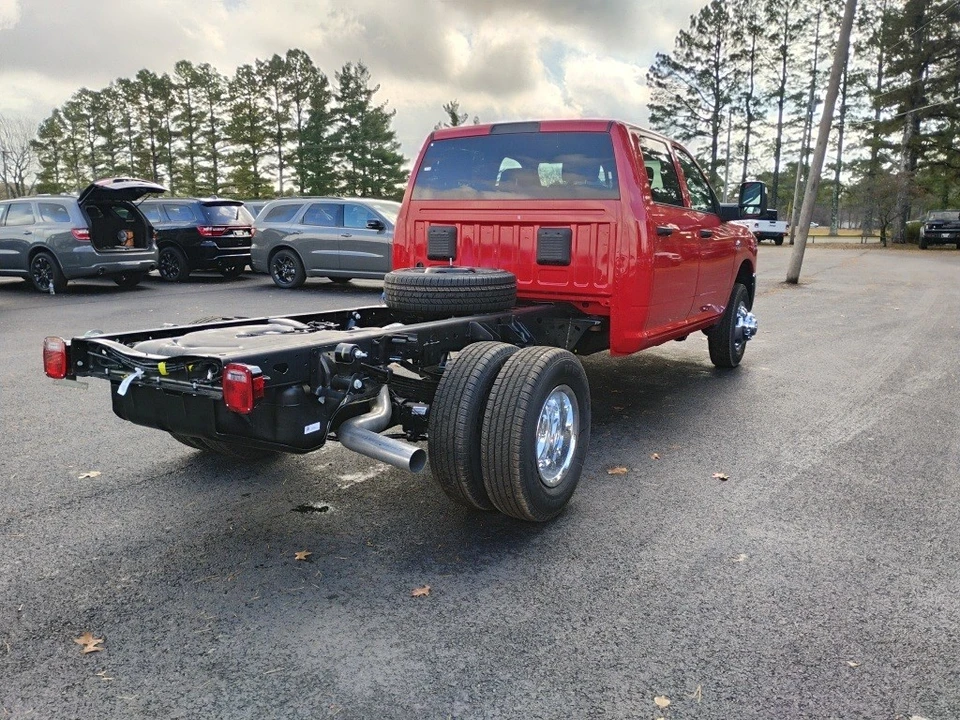 2026 Ram 3500 - Image 5 of 12