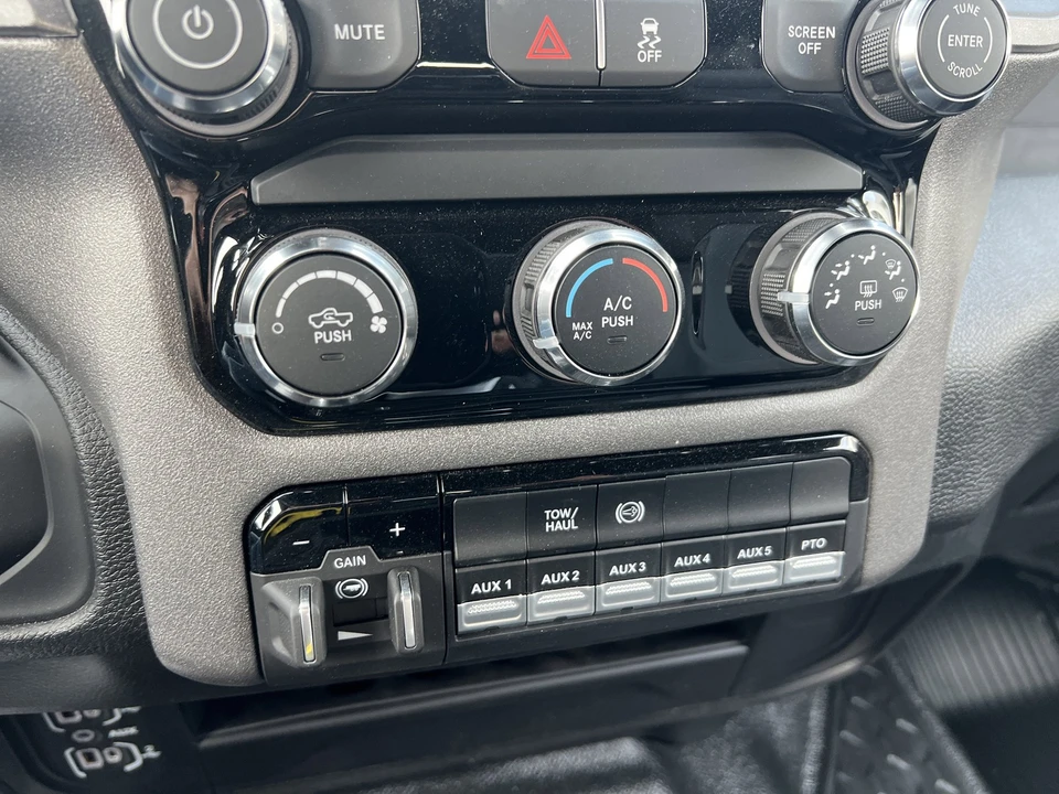 2026 Ram - Image 19 of 28