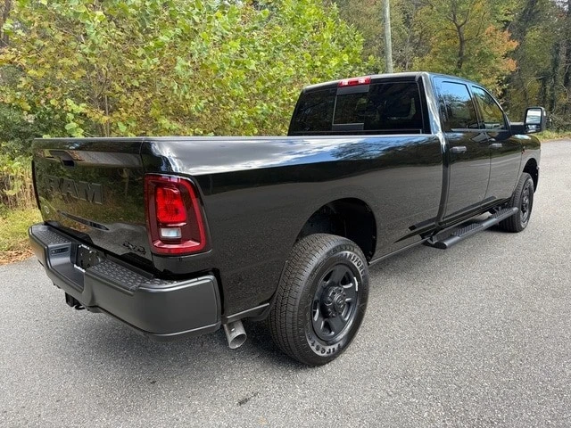 2026 Ram 3500 - Image 7 of 21