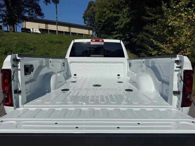 2026 Ram 3500 - Image 9 of 21