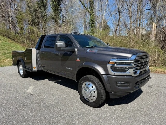 2026 Ram 4500 & 5500 - Image 5 of 21