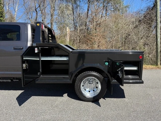 2026 Ram 4500 & 5500 - Image 11 of 21