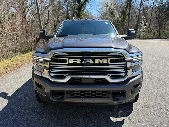 2026 Ram 4500 & 5500 - Image 4 of 21