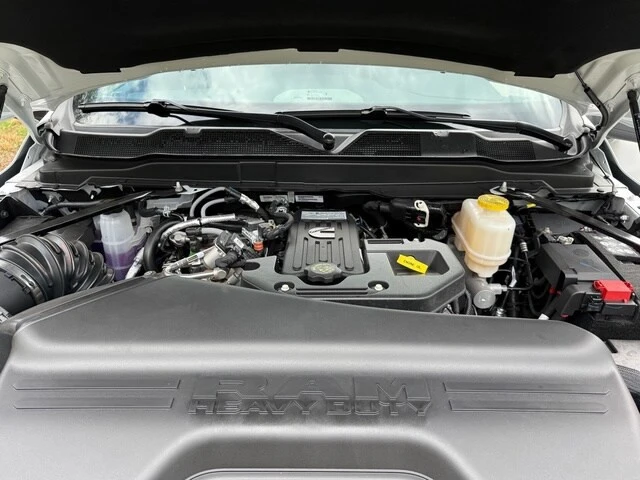 2026 Ram 4500 & 5500 - Image 10 of 21