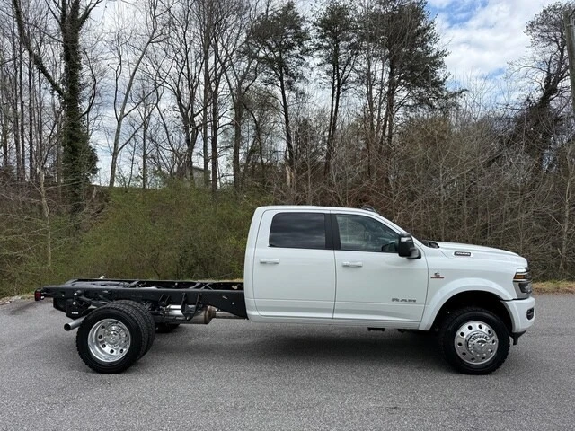 2026 Ram 4500 & 5500 - Image 6 of 21