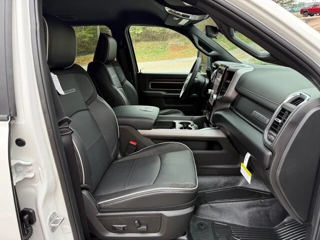 2026 Ram 4500 & 5500 - Image 21 of 21