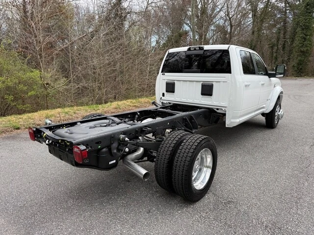 2026 Ram 4500 & 5500 - Image 7 of 21