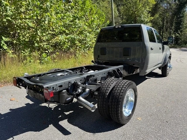 2026 Ram 4500 & 5500 - Image 7 of 21