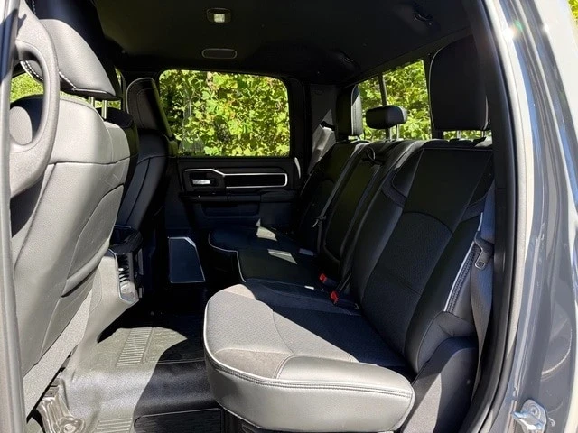 2026 Ram 4500 & 5500 - Image 16 of 21