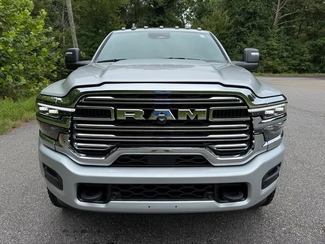 2026 Ram 4500 & 5500 - Image 3 of 21