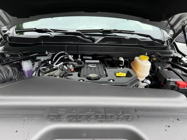 2026 Ram 4500 & 5500 - Image 12 of 21